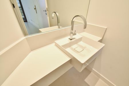 Apartamento para alugar com 138m², 3 quartos e 3 vagas Apartamento para alugar com 138m², 3 quartos e 3 vagasLavabo