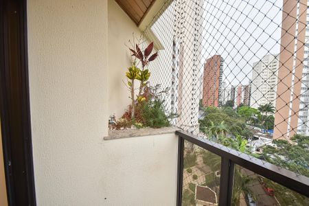 Apartamento para alugar com 138m², 3 quartos e 3 vagas Apartamento para alugar com 138m², 3 quartos e 3 vagasVaranda da Suíte