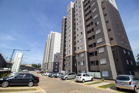 Apartamento para alugar com 56m², 2 quartos e 1 vaga Apartamento para alugar com 56m², 2 quartos e 1 vagaFachada