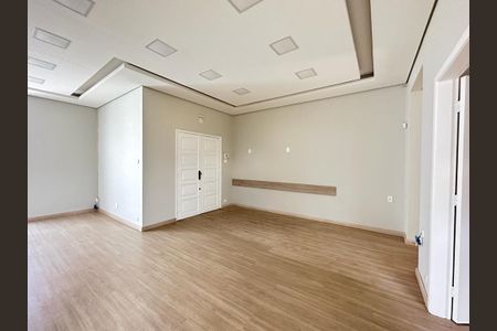 Sala  de casa para alugar com 8 quartos, 406m² em Centro, Uberlândia