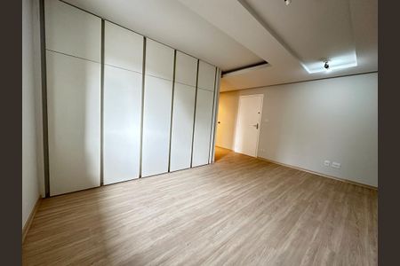 Casa para alugar com 406m², 8 quartos e 1 vagaSuíte 1