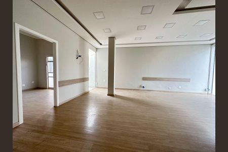 Casa para alugar com 406m², 8 quartos e 1 vagaSala 