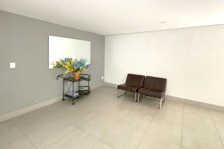 Apartamento à venda com 65m², 2 quartos e 2 vagas Apartamento à venda com 65m², 2 quartos e 2 vagasÁrea comum - Hall