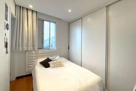 Apartamento à venda com 65m², 2 quartos e 2 vagas Apartamento à venda com 65m², 2 quartos e 2 vagasSuíte