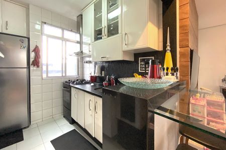 Apartamento à venda com 65m², 2 quartos e 2 vagas Apartamento à venda com 65m², 2 quartos e 2 vagasCozinha