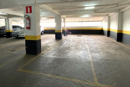 Apartamento à venda com 65m², 2 quartos e 2 vagas Apartamento à venda com 65m², 2 quartos e 2 vagasVagas