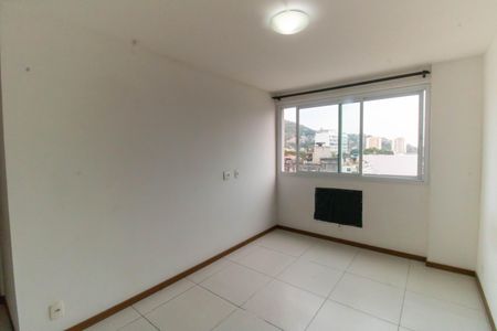 Apartamento à venda com 65m², 2 quartos e 1 vaga Apartamento à venda com 65m², 2 quartos e 1 vagaSuíte