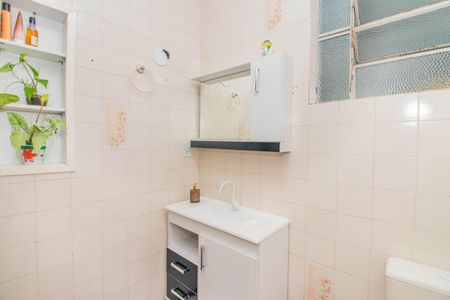 Casa à venda com 132m², 3 quartos e 5 vagas Casa à venda com 132m², 3 quartos e 5 vagasBanheiro Social