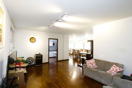Sala de apartamento à venda com 4 quartos, 230m² em Savassi, Belo Horizonte