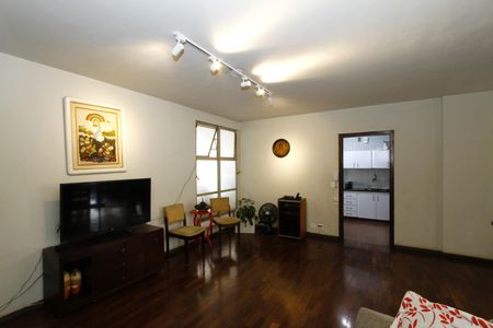 Apartamento à venda com 230m², 4 quartos e 2 vagasSala