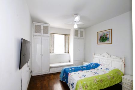 Apartamento à venda com 230m², 4 quartos e 2 vagasQuarto 1