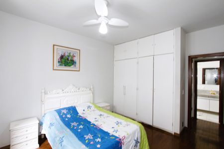 Apartamento à venda com 230m², 4 quartos e 2 vagasQuarto 1