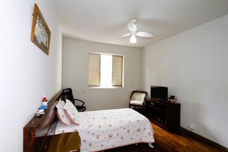 Apartamento à venda com 230m², 4 quartos e 2 vagasQuarto 2