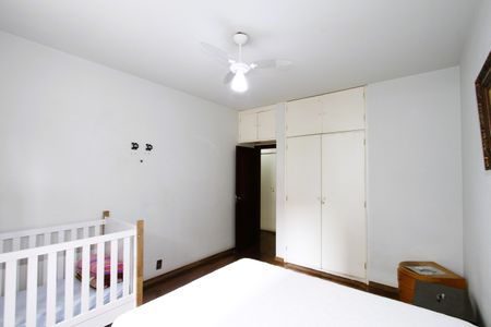 Apartamento à venda com 230m², 4 quartos e 2 vagasQuarto 3