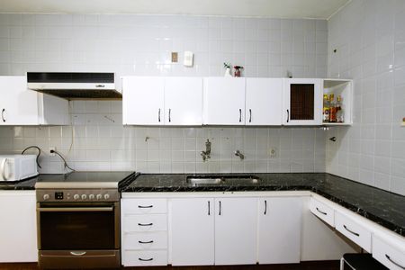 Apartamento à venda com 230m², 4 quartos e 2 vagasCozinha