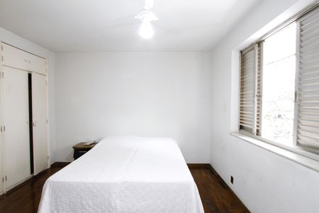 Apartamento à venda com 230m², 4 quartos e 2 vagasQuarto 4 - Suíte