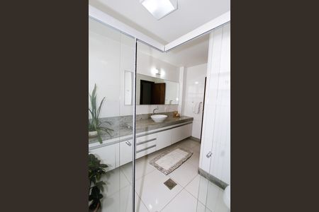 Apartamento à venda com 230m², 4 quartos e 2 vagasBanheiro Social