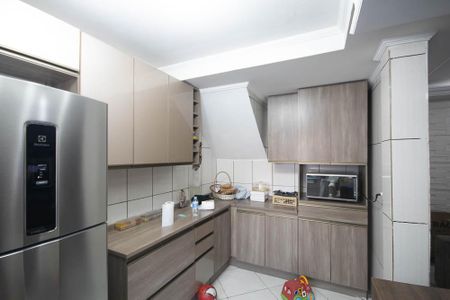 Casa à venda com 256m², 2 quartos e 4 vagasCozinha 