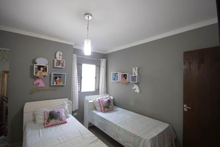 Casa à venda com 256m², 2 quartos e 4 vagasQuarto 2