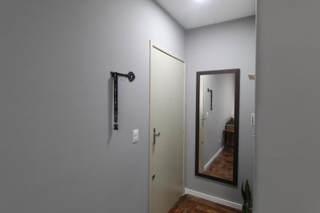 Sala de apartamento à venda com 1 quarto, 40m² em Petrópolis, Porto Alegre