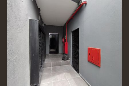Hall de entrada de kitnet/studio à venda com 1 quarto, 36m² em Vila Brasilio Machado, São Paulo