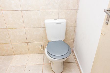 Banheiro de casa para alugar com 1 quarto, 100m² em Jardim Lallo, São Paulo