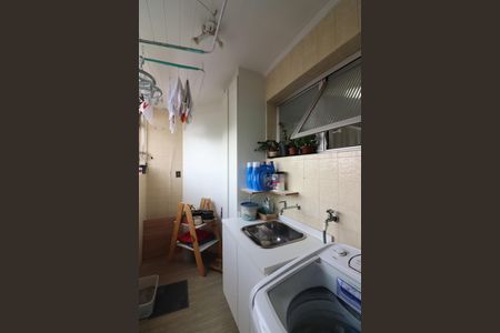 Apartamento à venda com 104m², 3 quartos e 1 vagaÁrea de Serviço