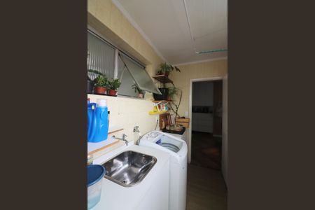 Apartamento à venda com 104m², 3 quartos e 1 vagaÁrea de Serviço