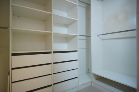 Apartamento à venda com 130m², 3 quartos e 1 vagaCloset da Suíte