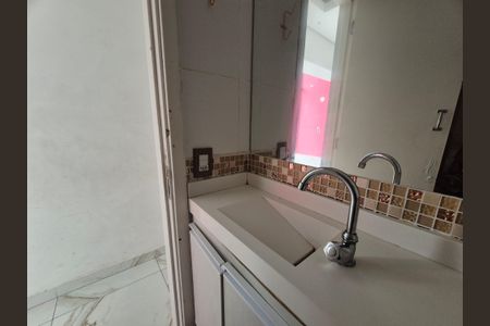 Apartamento para alugar com 69m², 3 quartos e 1 vagaBanheiro 2