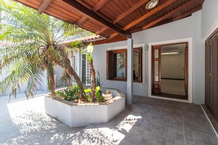 Casa à venda com 341m², 3 quartos e 8 vagasEntrada