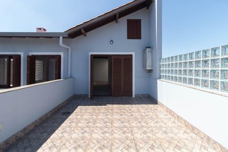 Casa à venda com 341m², 3 quartos e 8 vagasTerraço
