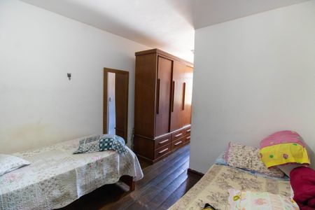 Casa à venda com 200m², 2 quartos e 4 vagas Casa à venda com 200m², 2 quartos e 4 vagasSuíte 2