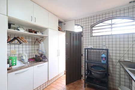 Casa para alugar com 560m², 7 quartos e 8 vagasÁrea de serviço 2