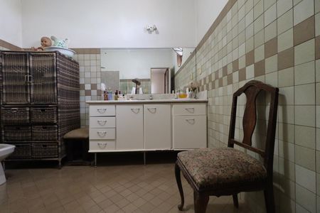 Casa para alugar com 560m², 7 quartos e 8 vagasBanheiro da Suíte 2