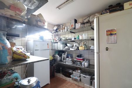 Casa para alugar com 560m², 7 quartos e 8 vagasDespensa