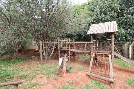 Casa para alugar com 560m², 7 quartos e 8 vagasPlayground