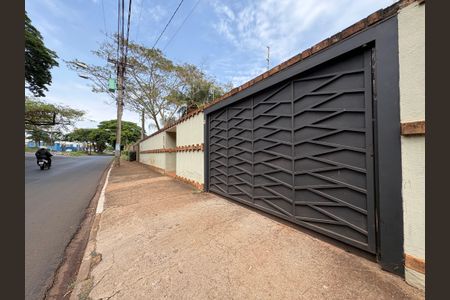 Casa para alugar com 560m², 7 quartos e 8 vagasFachada