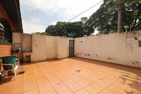 Casa para alugar com 560m², 7 quartos e 8 vagasÁrea de Serviço
