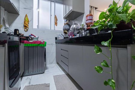 Apartamento à venda com 48m², 2 quartos e 1 vagaCozinha e Área de Serviço