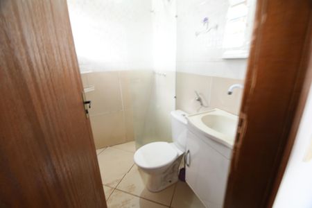 Banheiro Social de kitnet/studio para alugar com 1 quarto, 25m² em Cidade Universitária, Campinas