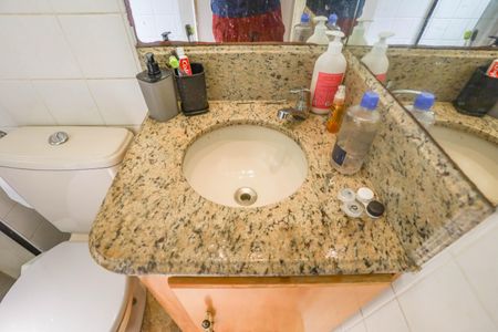 Apartamento à venda com 49m², 2 quartos e 1 vagaBanheiro 