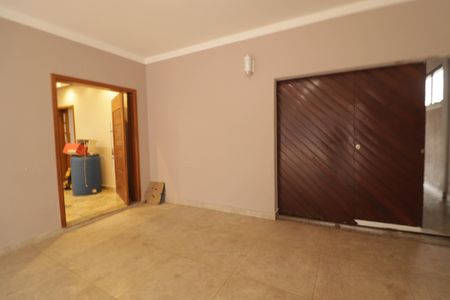 Casa para alugar com 500m², 3 quartos e 3 vagasQuintal