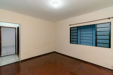 Quarto de casa para alugar com 1 quarto, 40m² em Vila Ester, São Paulo