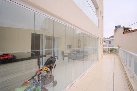 Apartamento para alugar com 153m², 3 quartos e 2 vagasVaranda 2