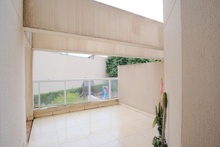 Apartamento para alugar com 153m², 3 quartos e 2 vagasVaranda 2