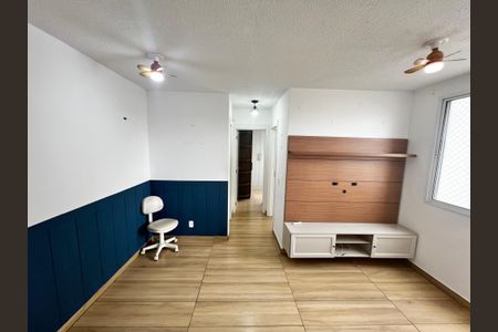 Sala de apartamento para alugar com 2 quartos, 43m² em Loteamento City Jaragua, São Paulo