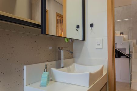 Apartamento à venda com 128m², 3 quartos e 3 vagas Apartamento à venda com 128m², 3 quartos e 3 vagasBanheiro 1