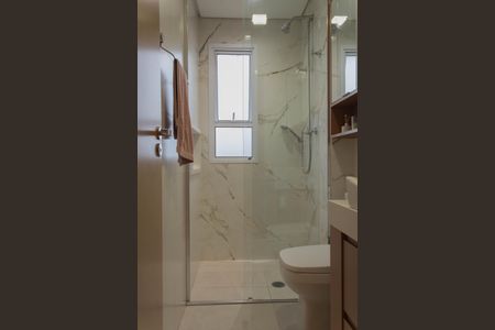 Apartamento à venda com 128m², 3 quartos e 3 vagas Apartamento à venda com 128m², 3 quartos e 3 vagasBanheiro da Suíte 1