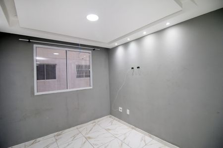 Sala de apartamento para alugar com 2 quartos, 50m² em Cordovil, Rio de Janeiro